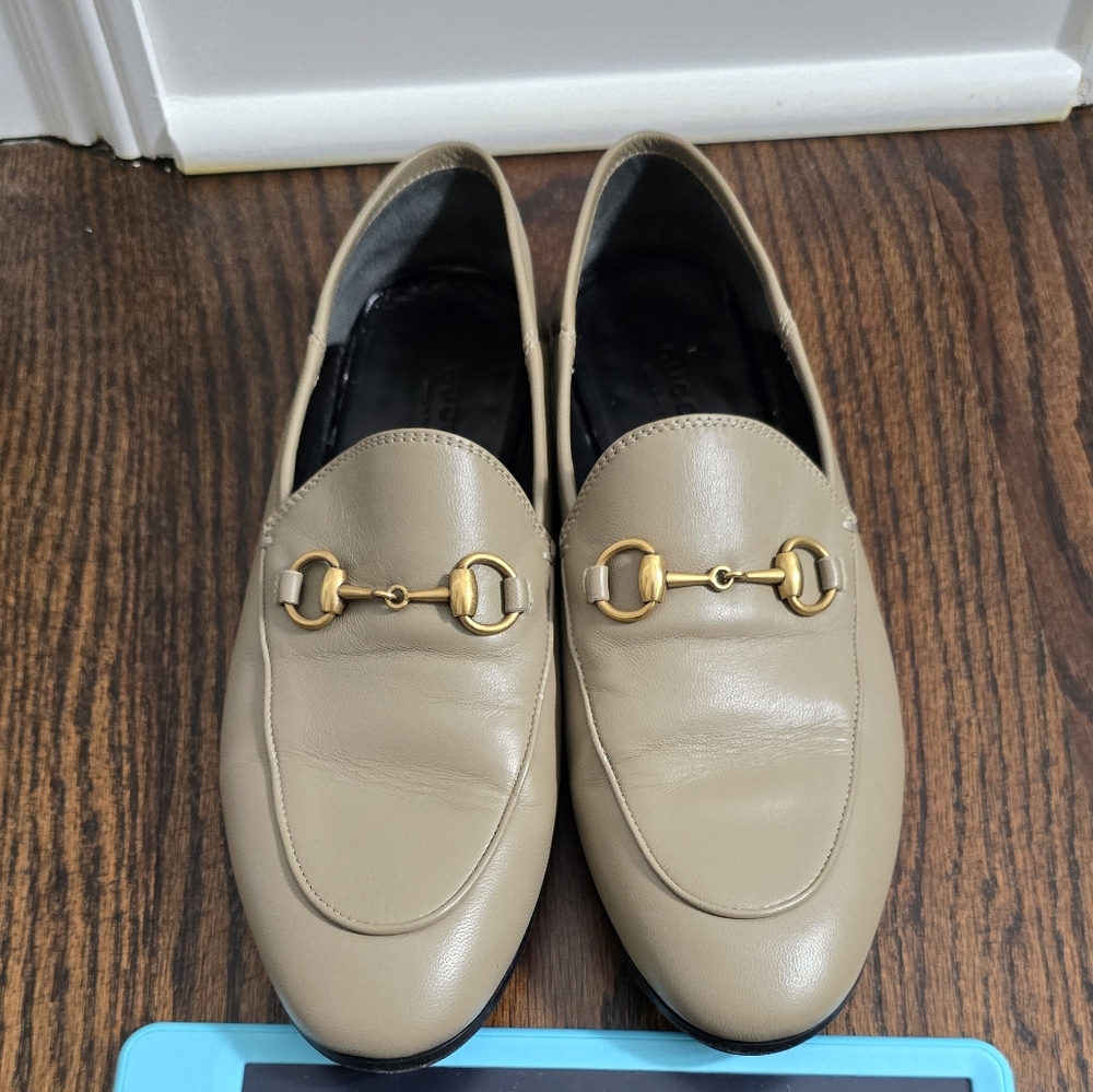 Gucci Beige Leather Horsebit Loafers